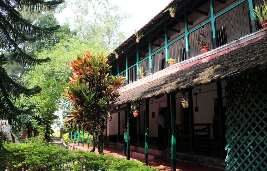 Sarat Chandra Chattopadhyay Kuthi, Purba Medinipur (East Medinipur), West Bengal - Vushii.com Sarat Chandra Chattopadhyay Kuthi, Purba Medinipur (East Medinipur), West Bengal - Vushii.com